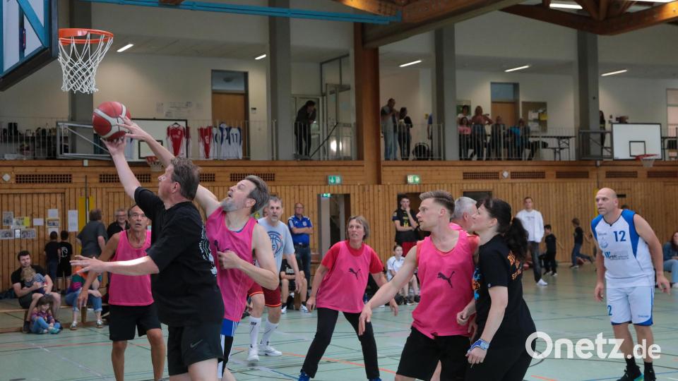 50 Jahre Basketballabteilung des TV Sulzbach. Bild: Wolfgang Steinbacher