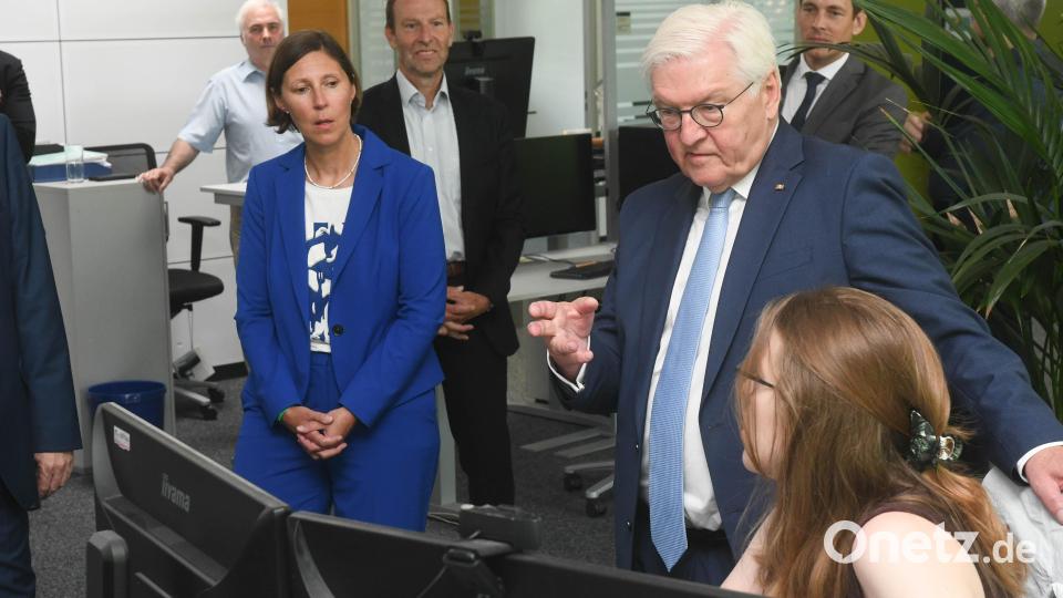 Bundespräsident Frank-Walter Steinmeier bei Oberpfalz-Medien. Bild: Gabi Schönberger