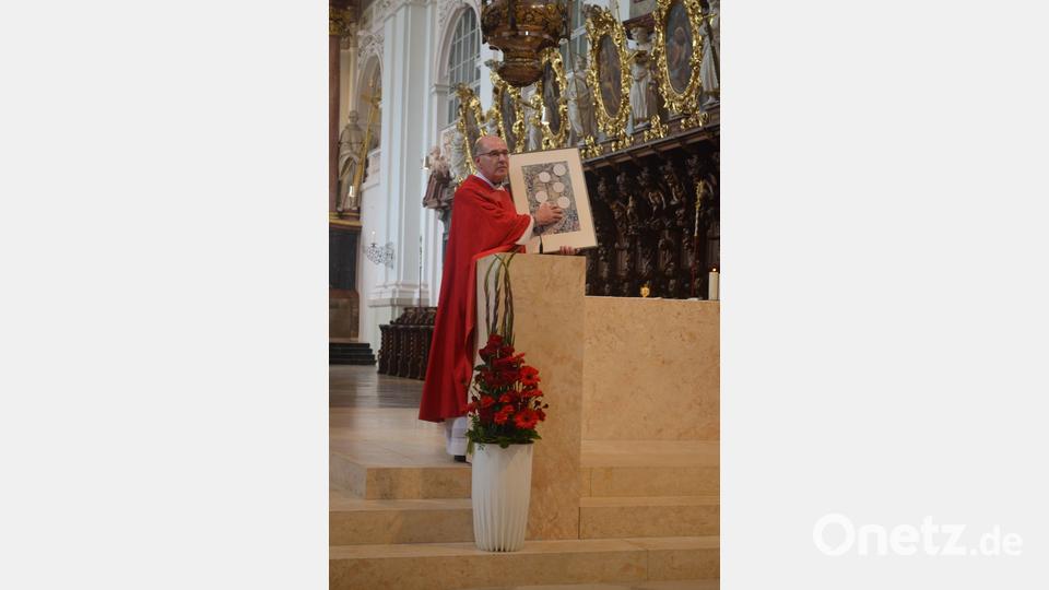 Im Mittelpunkt der Predigt stand ein ungewöhnliches Jesusbild. Bild: Christina Illmann/exb