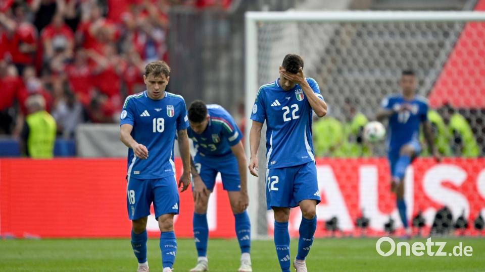 Die Italiener spielten schwach und schieden aus. Bild: Robert Michael/dpa