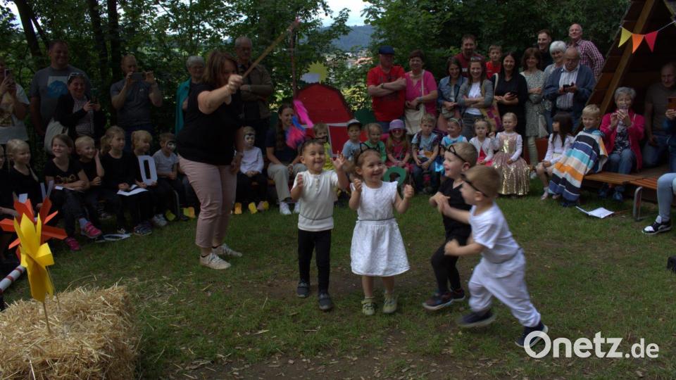 Das Sommerfest im Kinderhaus Friedenfels kam ausgezeichnet an. Bild: Kinderhaus Friedenfels/exb
