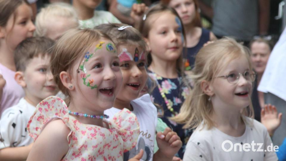 Strahlende Gesichter: Die Kinder erlebten in der Kita St. Martin einen wunderschönen Tag. Bild: Hirsch