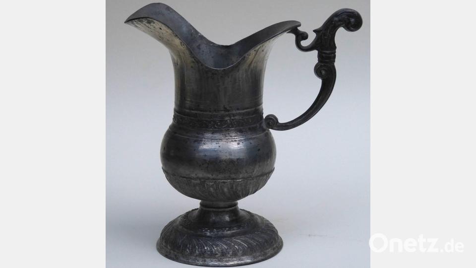 Zu den Exponaten der Ausstellung zählt auch eine Taufkanne um 1739. Bild: Stadtmuseum/Edith Zimmermann/exb