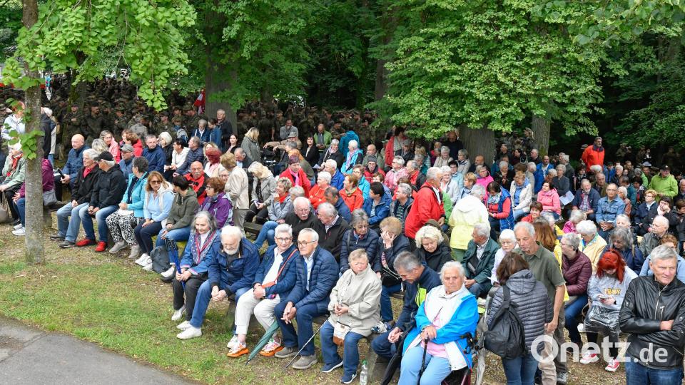 Zahlreiche Gläubige nahmen am Gottesdienst nach der Soldatenfußwallfahrt auf den Mariahilfberg teil. Bild: Petra Hartl