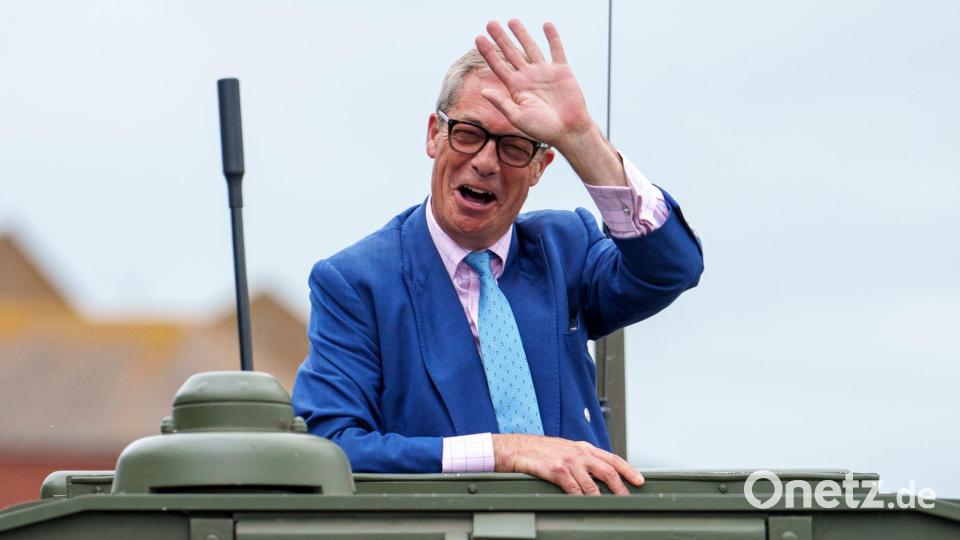 Der Brexit-Vorkämpfer will die Konservative Partei durch eine neue Bewegung ersetzen Bild: Vadim Ghirda/AP/dpa