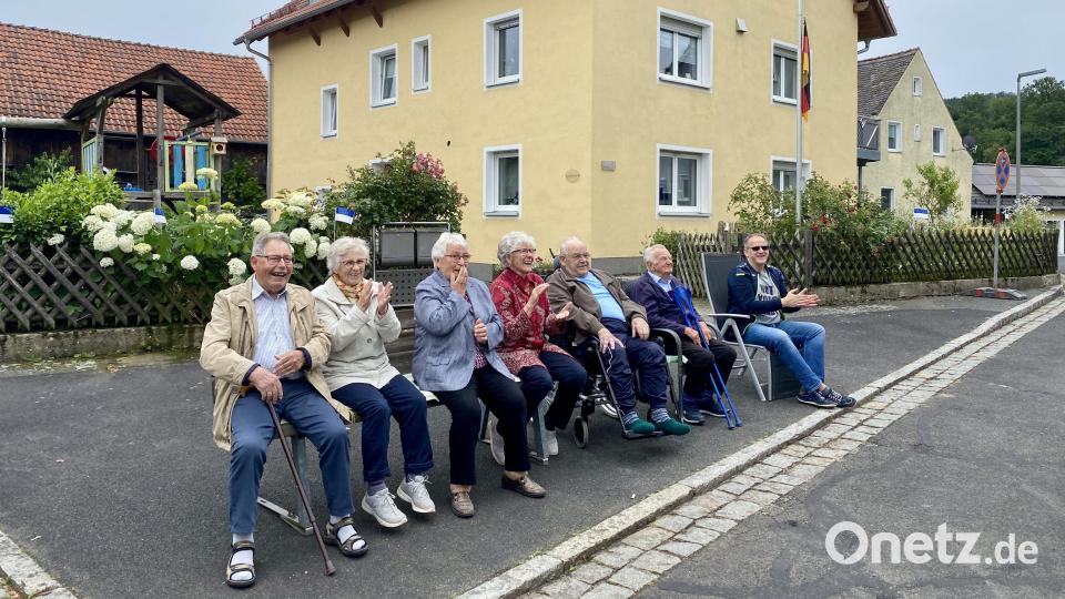 Die Zuschauer am Jakobiplatz hatten ihren Spaß. Bild: gri