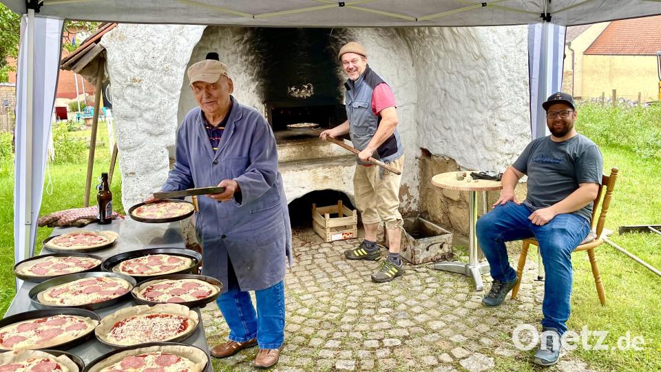 Die Pizzabecker waren ständig im Einsatz. Bild: Krones