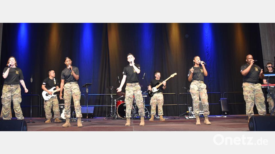 Die United States Army Europe and Afrika Band &amp; Chorus (USAREUR) liefert ein tolles Eröffnungskonzert zum Nordgautag in Grafenwöhr ab. Bild: rgr