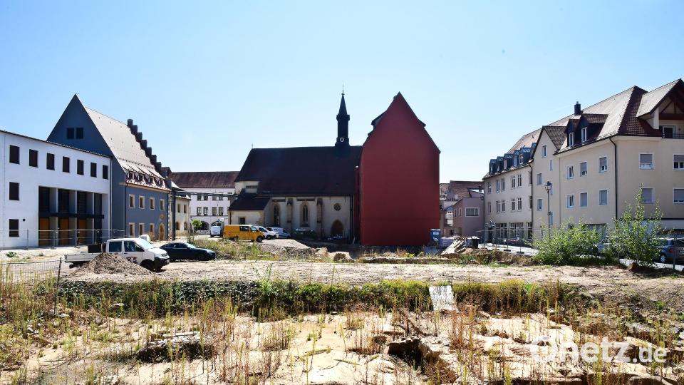 Seit nunmehr vielen Jahren ist das ehemalige Bürgerspitalareal in Amberg nicht nur Brachland mitten in der Innenstadt, sondern auch Zankapfel für den Stadtrat und die IG Menschengerechte Stadt. Archivbild: Petra Hartl