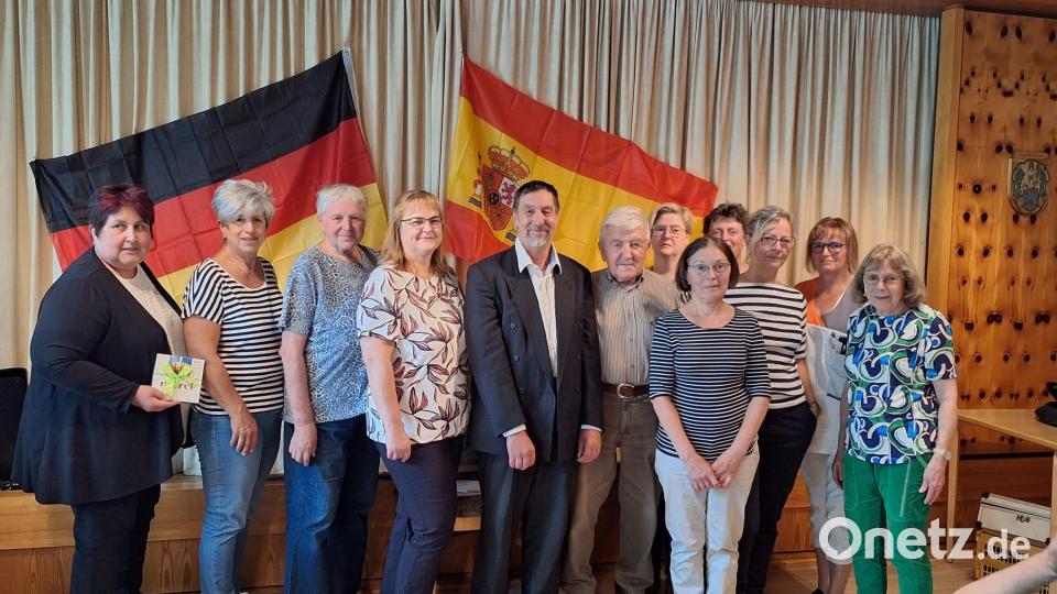 Ein Sommerfest veranstaltete der katholische Frauenbund Münchenreuth im Altenheim Waldsassen. Bild: Kathrin Dietz/exb