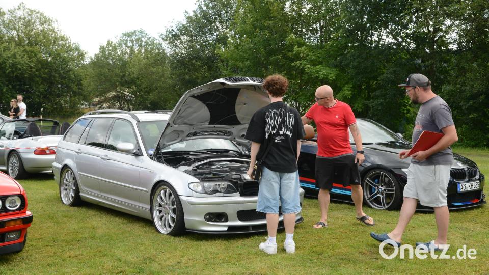 Eine Jury bewertet die ausgestellten BMWs. Für Ausstattung, Zustand des Lackes und eigene Ideen für die Ausstattung, auch mit Technik, gibt es entsprechende Punkte. Bild: bey