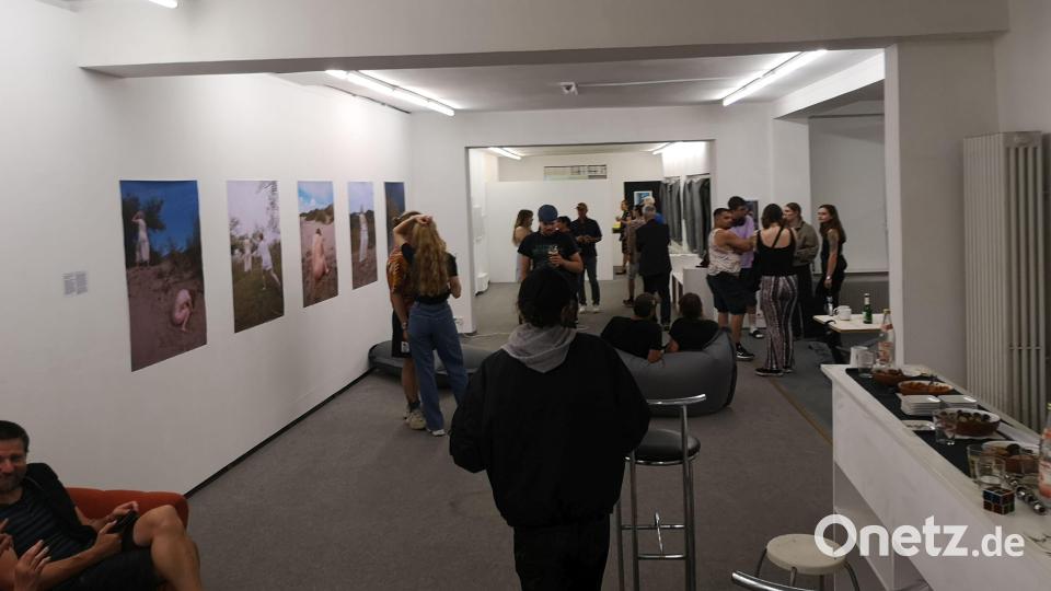 Besucher der Ausstellung Bild: Claus Bergler/exb