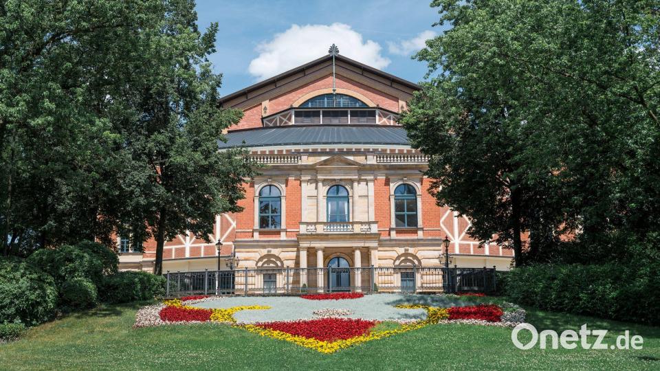 Das weltberühmte Bayreuther Festspielhaus öffnet am 25. Juli für die Premiere (Archivbild). Bild: Daniel Vogl/dpa