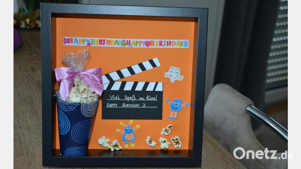 Das perfekte Geburtstagsgeschenk für alle, die gerne Zeit verschenken: ein Kino-Gutschein im Bilderrahmen. Bild: aja