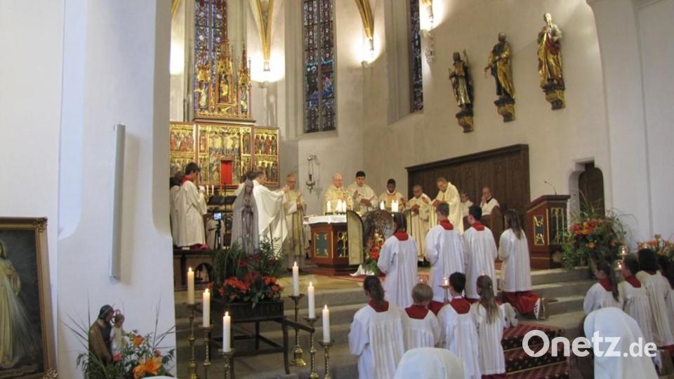 Festgottesdienst zum 40-jährigen Priesterjubiläum von Stadtpfarrer Georg Flierl. Bild: Wolfgang Würl/exb