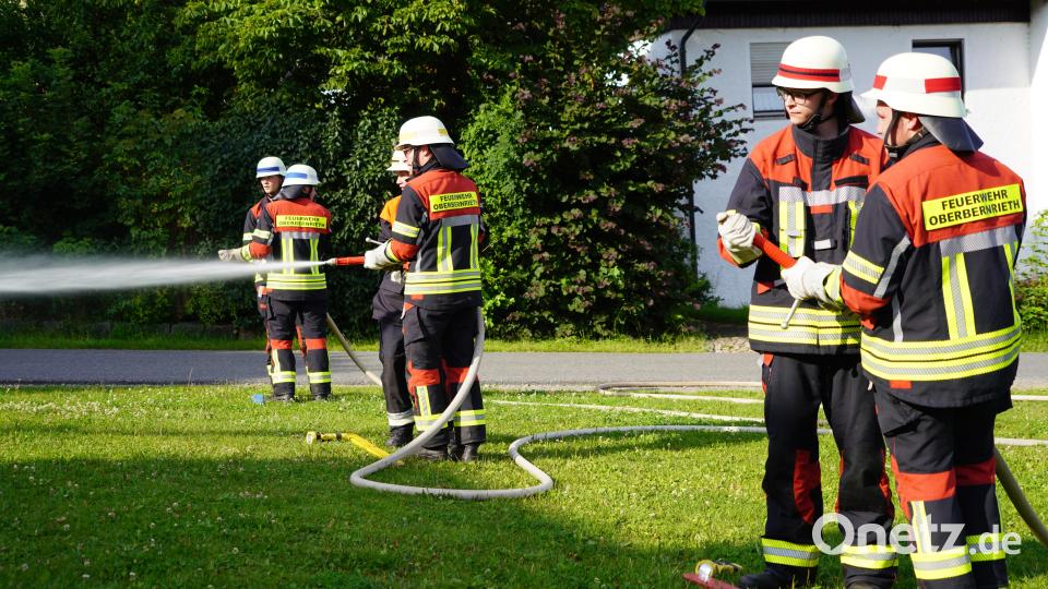 Feuerwehr Bernrieth beim Leistungsabzeichen Bild: fvo/exb