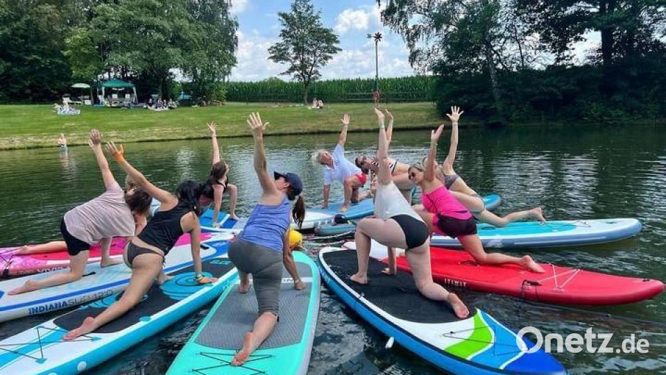 Das „Stoawold-Yoga-Festival“ fand auch auf dem Wasser statt. Bild: Marco Weig/exb