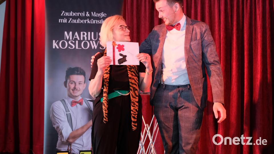 Auch Kita-Leiterin Waltraud Wagner gehört zu den Protagonisten der Zaubershow. Bild: do