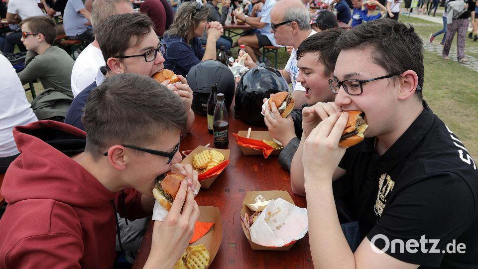 Purer Genuss: Das Food-Truck-Festival kam übrigens komplett ohne Plastikbesteck und -teller aus. Bild: Wolfgang Steinbacher