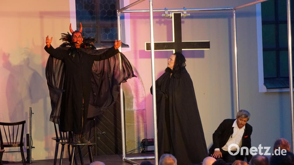 Der Teufel war sich sicher Jedermann in die Hölle holen zu können. Doch am Schluss kam es anders. Bild: bkr