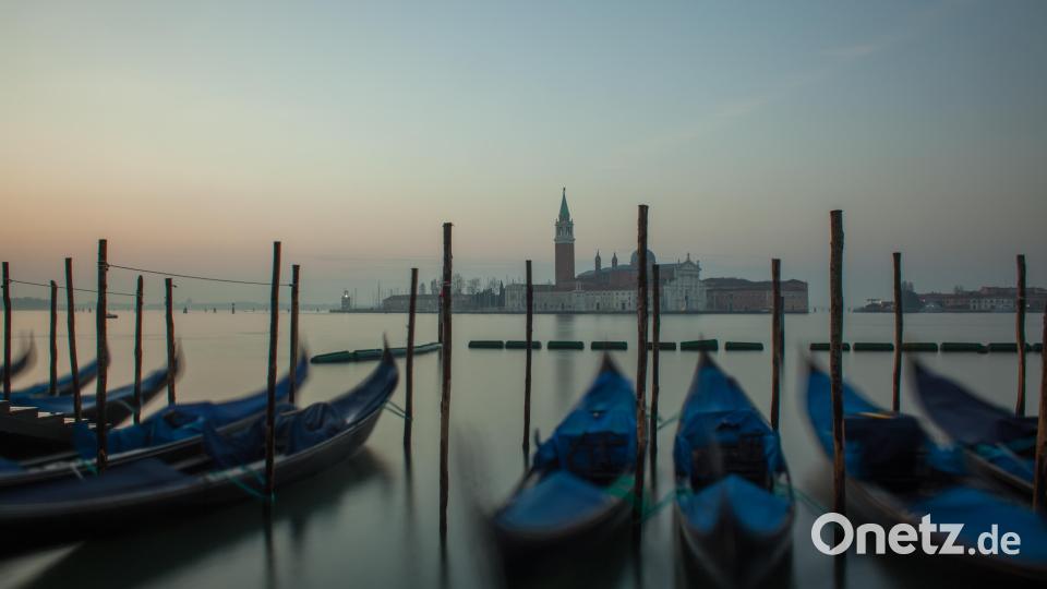 Venedig gehört zu den ersten Städten, die versuchen die Menge an Touristen zu reduzieren. Inzwischen muss man Eintritt zahlen, um die Stadt zu betreten. Bild: Dr. Carmen Lööck