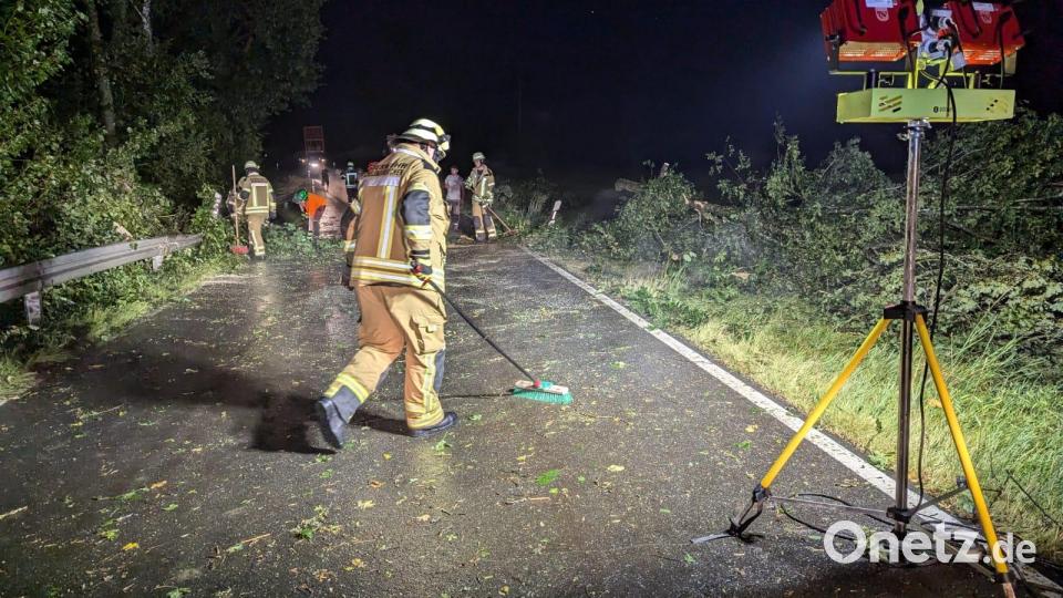 Unwetter mit Hagel und Sturm sind übe den Landkreis Cham gezogen. Bild: Kreisbrandinspektion Cham