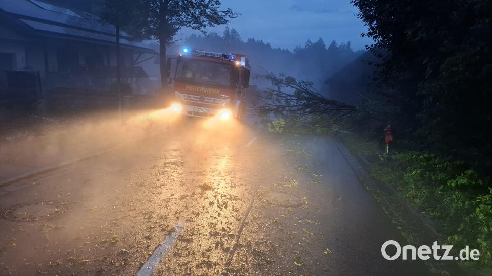 Unwetter mit Hagel und Sturm sind übe den Landkreis Cham gezogen. Bild: Kreisbrandinspektion Cham