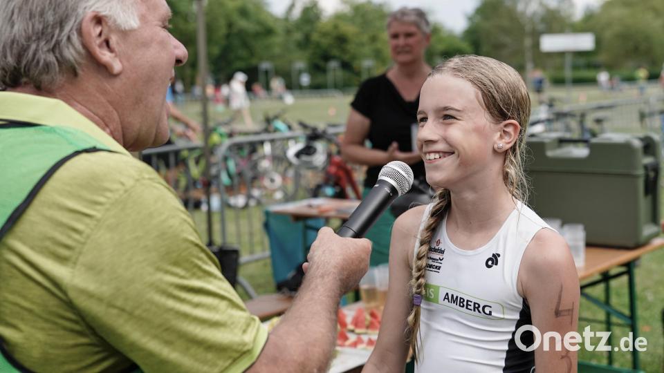 Gab bereitwillig ein Interview: Leonie Schardt (CIS Amberg), die Schnellste der Schüler B weiblich. Bild: ref