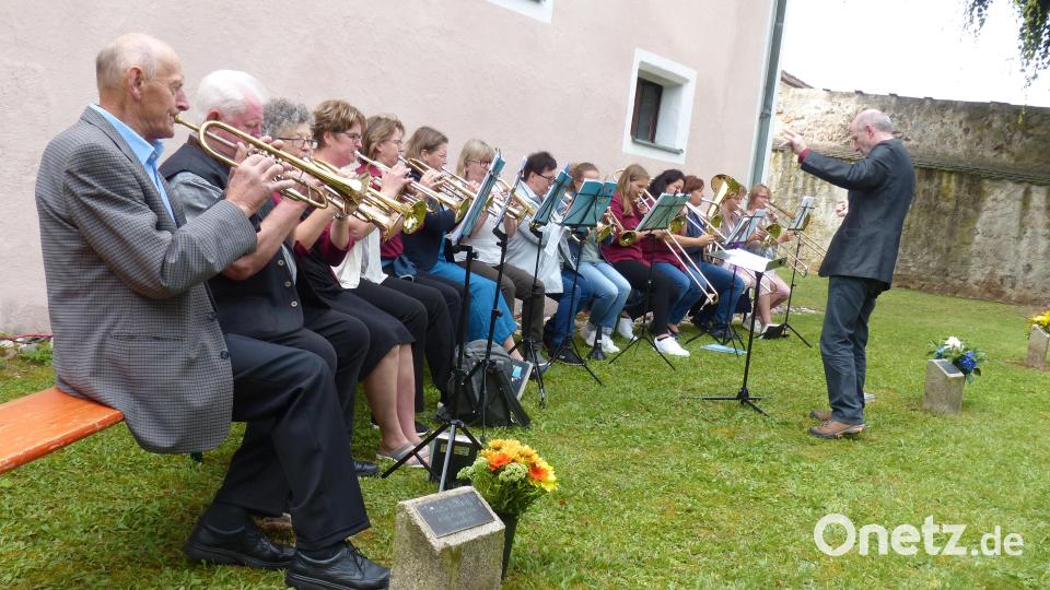 Der Posaunenchor von St. Nikolaus unter Leitung von Markus Sparrer. Bild: hme