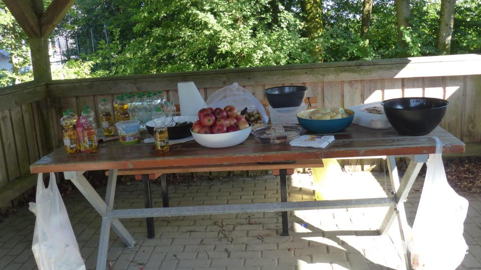 Der Hunger und Durst konnte hier gestillt werden Bild: Sieglinde Schärtl