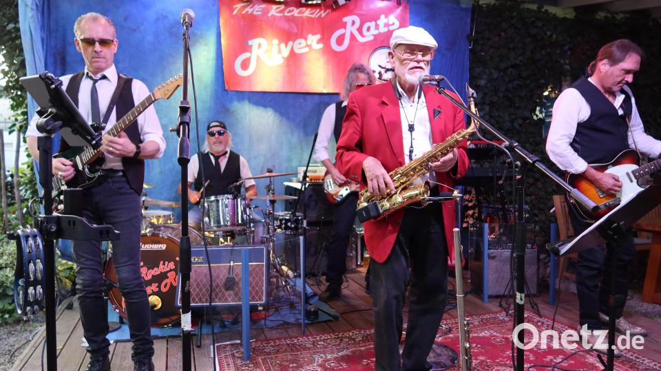 Sorgen auf der Bühne für ordentlich Beat: die &quot;River Rats&quot;. Bild: Kunz