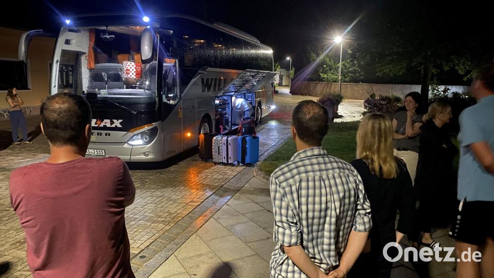 Abfahrt frühmorgens um 3 Uhr in Schnaittenbach. 15 Stunden Busfahrt lagen vor den Teilnehmern. Bild: upl