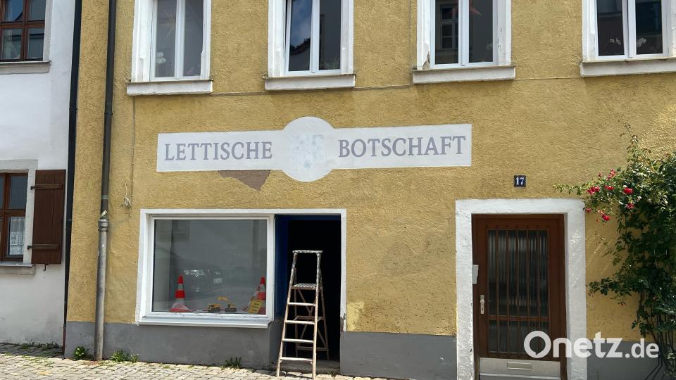 Die Bauarbeiten laufen schon: Die nun ehemalige &quot;Lettische Botschaft&quot; in der Unteren Bachgasse wird zu einer Wohnung umgebaut. Bild: Dominik Hopperdietzel