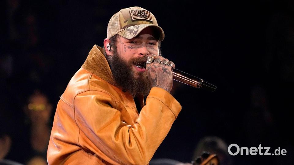 Tauscht Post Malone seine Kappe künftig gegen einen Cowboyhut aus? Auf seinen neuen Album „F-1 Trillion“ sind überraschend viele Country-Größen vertreten. (Archivbild) Bild: George Walker IV/Invision/AP/dpa