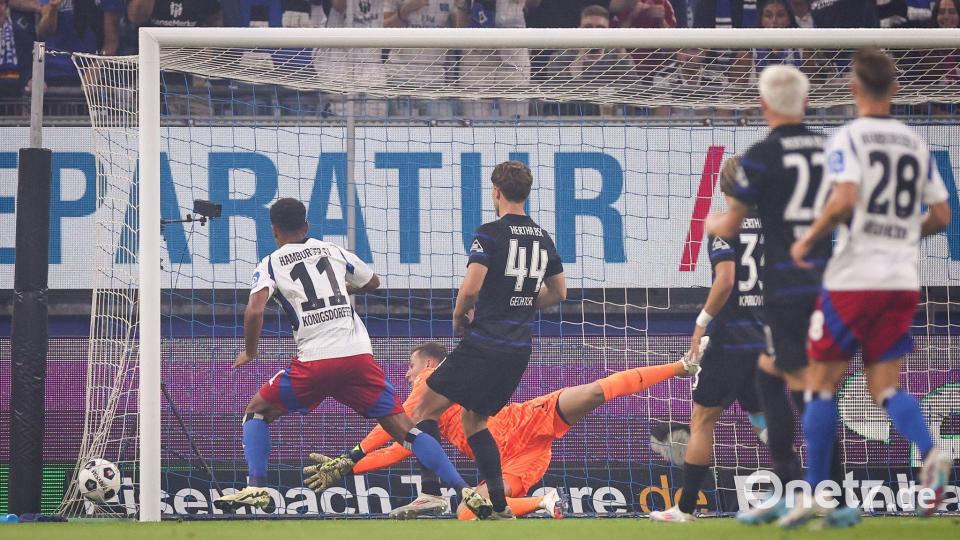 Ransford Königsdörffer erzielte die HSV-Führung. Bild: Christian Charisius/dpa