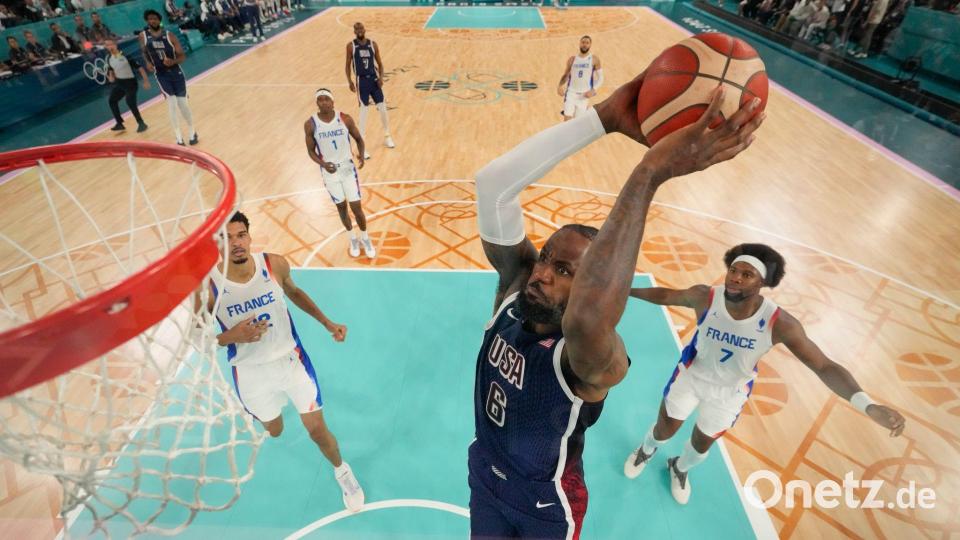 Superstar LeBron James führt das US-Team an. Bild: Mark J. Terrill/Pool AP/dpa