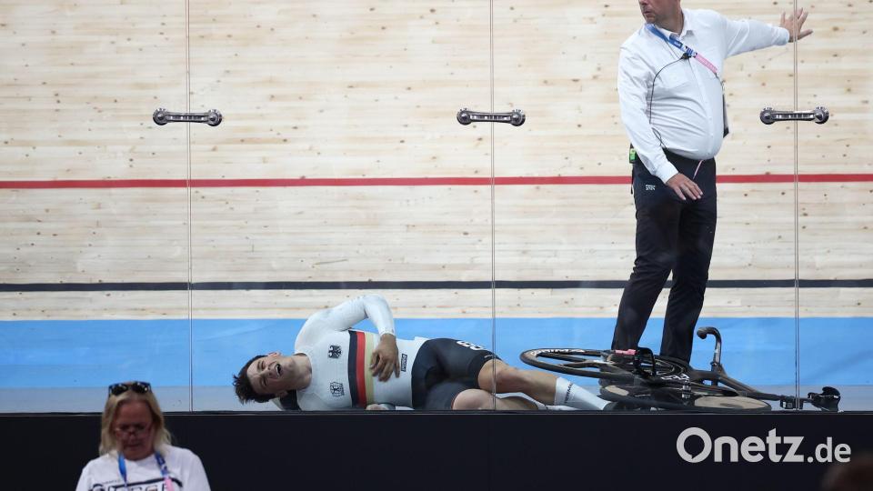 Luca Spiegel stürzt im Keirin-Halbfinale. Bild: Jan Woitas/dpa