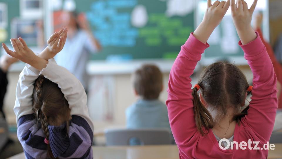 Durch das neue Förderprogramm sollen im Landkreis Tirschenreuth passgenaue Bildungsangebote für alle Lebensphasen entwickelt werden. Symbolbild: David-Wolfgang Ebener/dpa