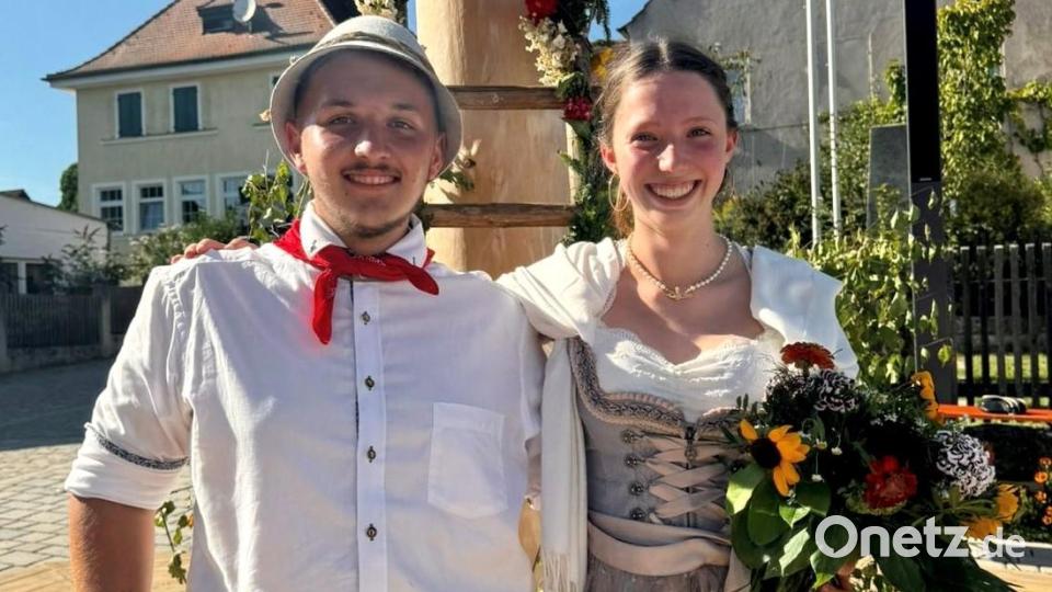 Eric Luber und Josephine Graml sind das erste Kürmreuther Oberkirwapaar nach acht Jahren Tanz-Pause. Bild: Karin Wittmann