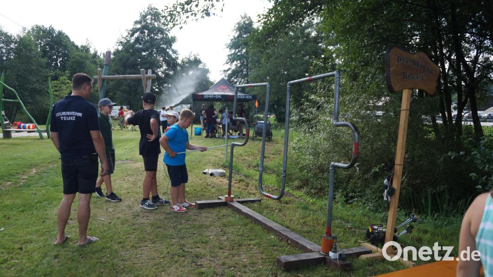 Geschicklichkeit war beim &quot;Heißen Draht&quot; gefragt Bild: wel