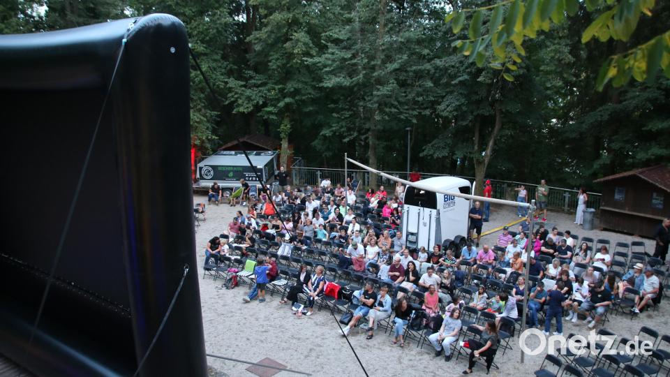 Ohne den beliebten Eberhofer-Krimi blieben viele Stühle auf dem Schlemmerkino leer. Bild: sne