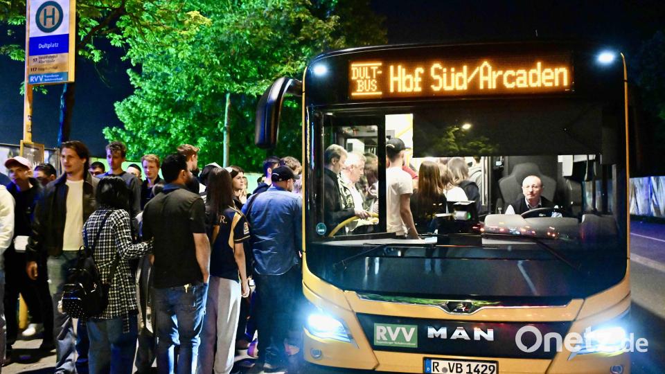Auch heuer bringt wieder der &quot;Dultbus&quot; das Publikum zum Festplatz und zurück. Bild: Hans-Christian Wagner