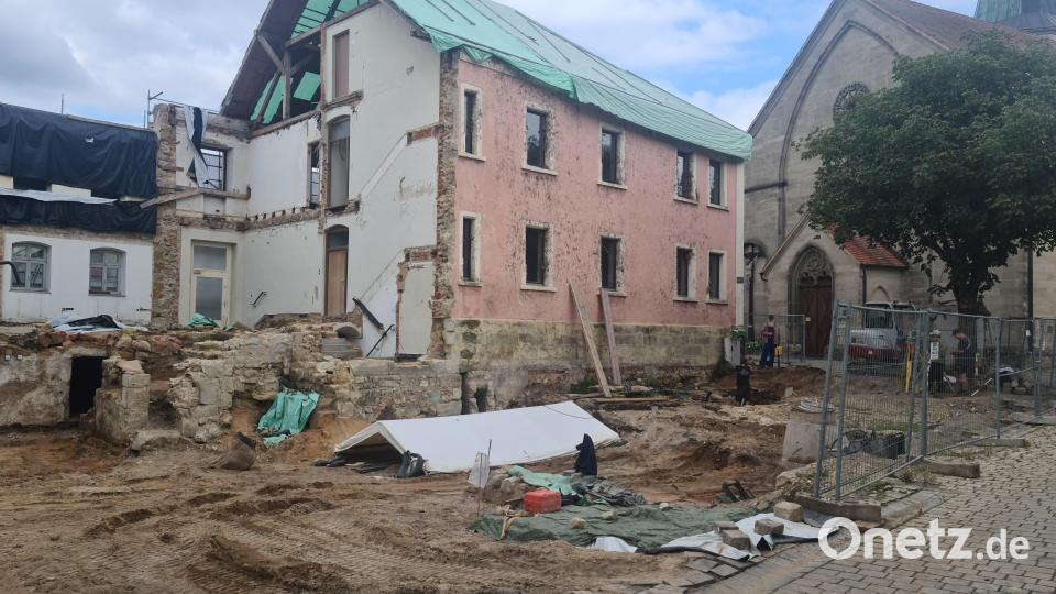 Archäologische Ausgrabungen verzögern die Sanierung der Verwaltungsgebäude. Sehr zum Ärger des Stadtrats. Bild: sne