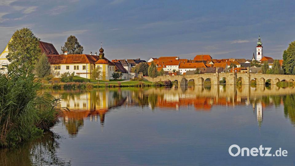Eine Art &quot;Innovationsvolksfest&quot; werden soll der Oberpfalztag am 18. Mai in Tirschenreuth. Veranstaltungsgelände ist der Fischhofpark mit dem Platz am See sowie Teile der Innenstadt von Tirschenreuth. Archivbild: tr