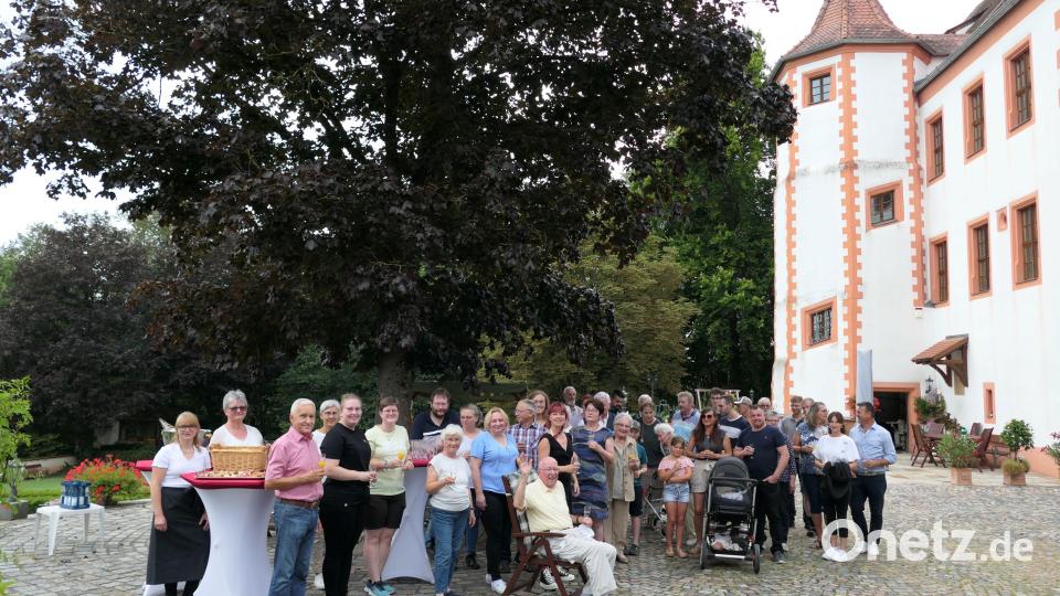 Elmar von Hirschberg und seine Geburtstagsgesellschaft. Bild: bod