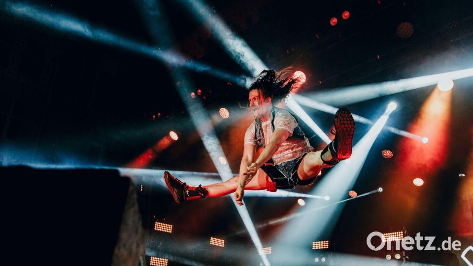 Der Sieger gab auf der Bühne alles. Bild: Roosa-Maria Kauppila/Oulu August Festivals /dpa