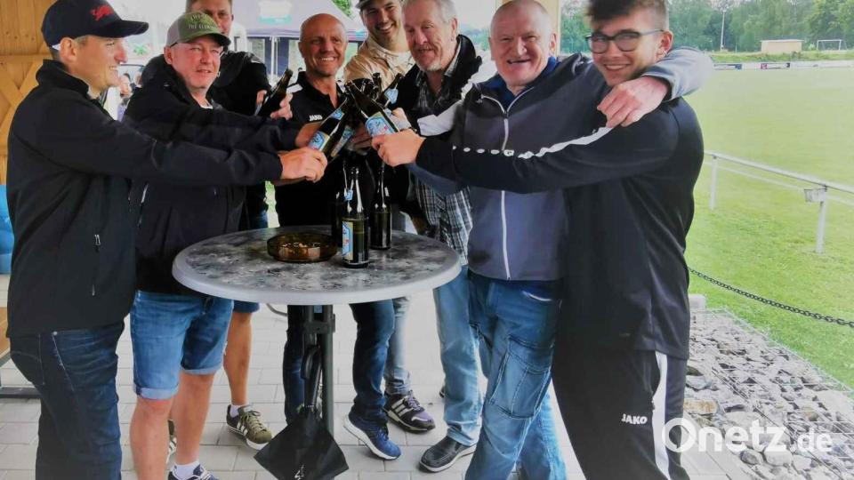 Die Besucher feierten bei guter Laune und der TSV bot beste Unterhaltung. Bild: gz