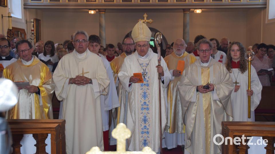 Auch in diesem Jahr hat Diözesanbischof Rudolf Voderholzer wieder sein Kommen zu einem Pontifikalgottesdienst zugesagt und zwar am Mittwoch um 15 Uhr. Archivbild: swo