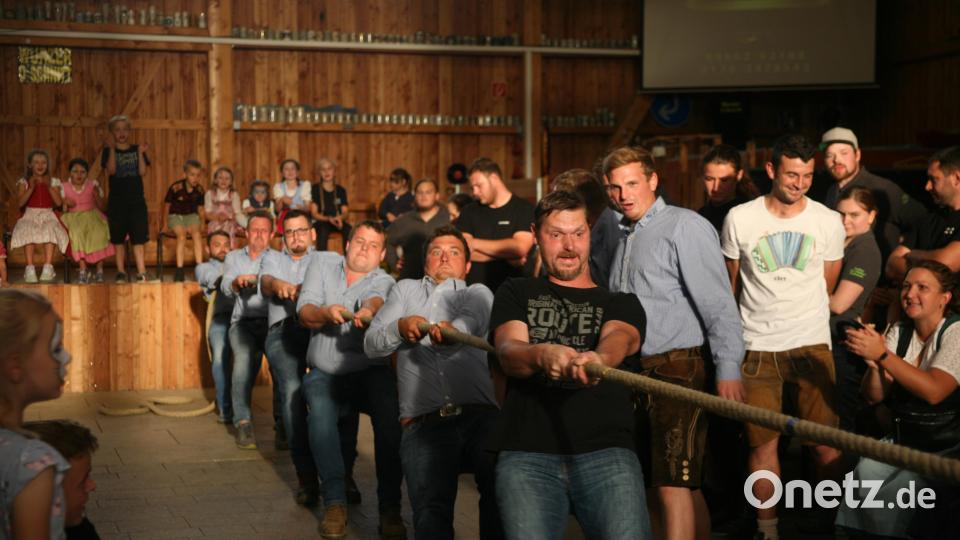 Das Seilziehen gehört zum Wurzer O&#039;Schnitt. Am kommenden Sonntag, 1. September, treten Kinder und Erwachsene an. Bild: Brugger Annali/exb