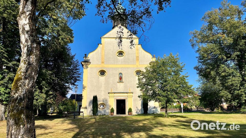Eine Schauspielführung gibt es in der Moritzkirche in Mantel. Bild: Gabi Schönberger